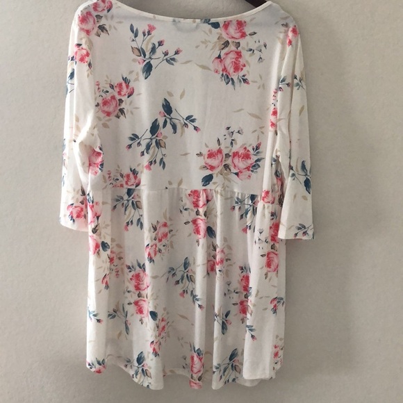 BLOOMCHIC HI-LOW FLORAL BLOUSE SIZE 14-16 NWT - Picture 6 of 8